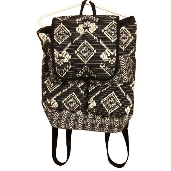 No Boundaries Boho Quilted Backpack Front Snap Pockets Inner Drawstring Closure - Picture 1 of 11